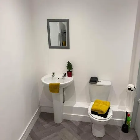 アパート 2 Bedroom Serviced In Loftus