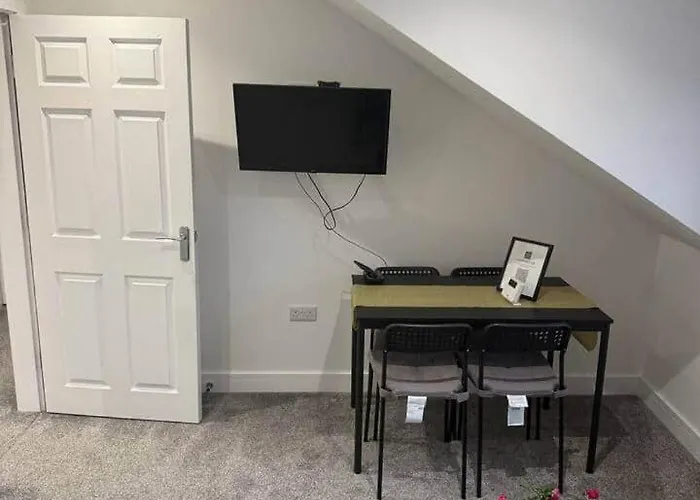 アパート 2 Bedroom Serviced In *